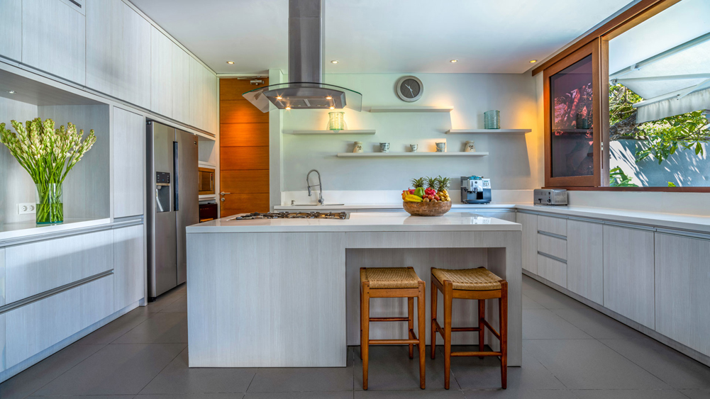 Villa Cendrawasih - spotless kitchen